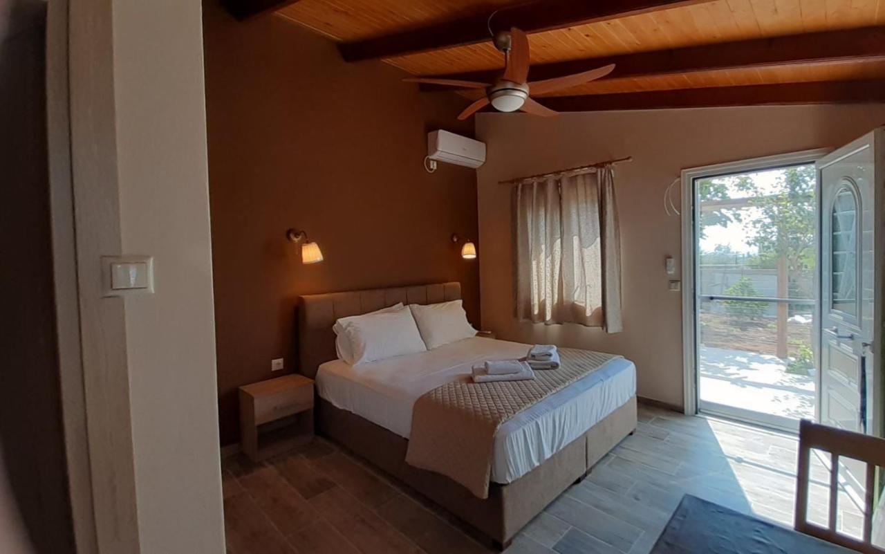 Room Near The Airport Pikérmion Extérieur photo