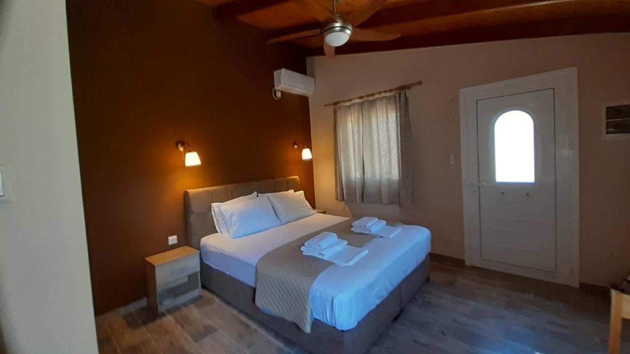 Room Near The Airport Pikérmion Extérieur photo